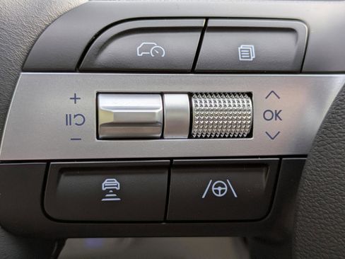 New 2026 Hyundai Tucson Limited image 28