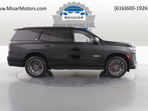 Used 2023 Cadillac Escalade V AWD/4WD image 2