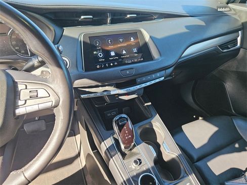 Used 2023 Cadillac XT4 Premium Luxury image 20