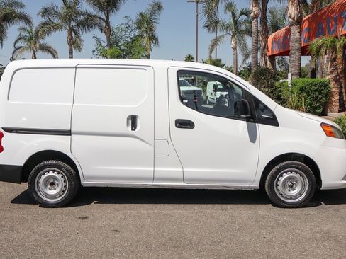 Used 2021 Nissan NV200 S w/ Back Door Glass Package image 10