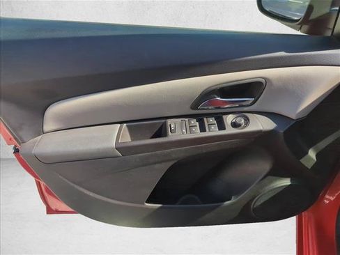 Used 2016 Chevrolet Cruze LS FWD image 13