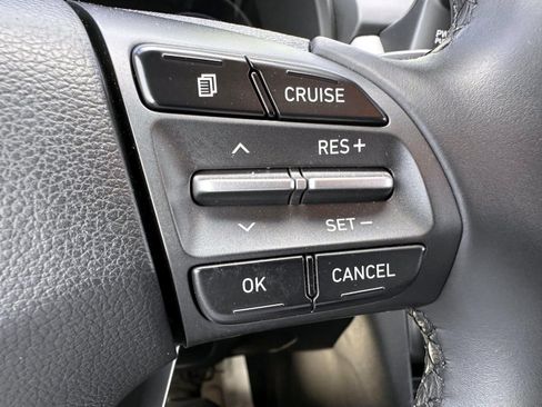 Used 2019 Hyundai Kona SEL AWD/4WD image 17