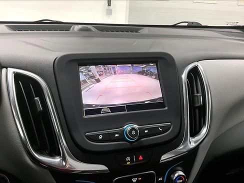 Used 2023 Chevrolet Equinox LS image 26