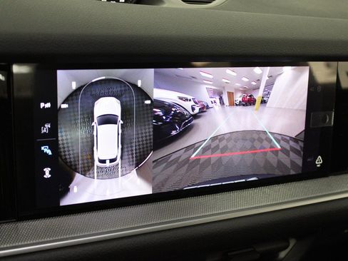 New 2026 Porsche Cayenne image 30