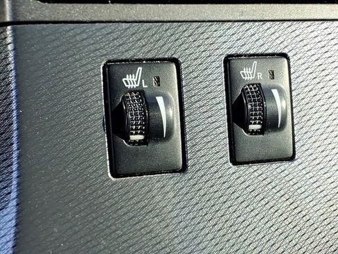 Used 2014 Toyota Venza XLE w/ XLE Premium Package image 23