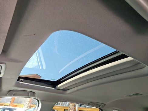 Used 2022 Honda CR-V EX image 15