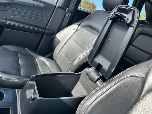 New 2023 Ford Escape SE FWD image 38