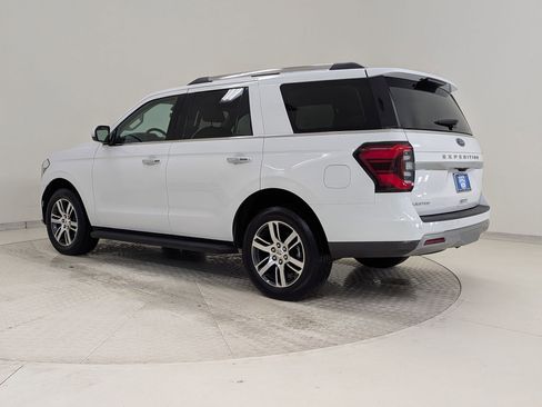 Used 2024 Ford Expedition Limited image 3