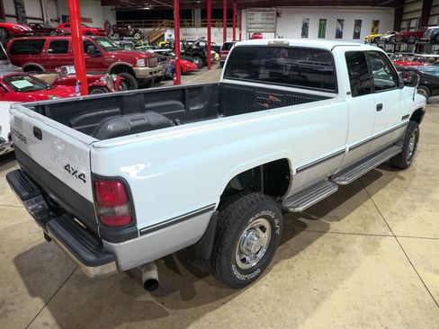 Used 1997 Dodge Ram 2500 Truck 4x4 Club Cab image 17