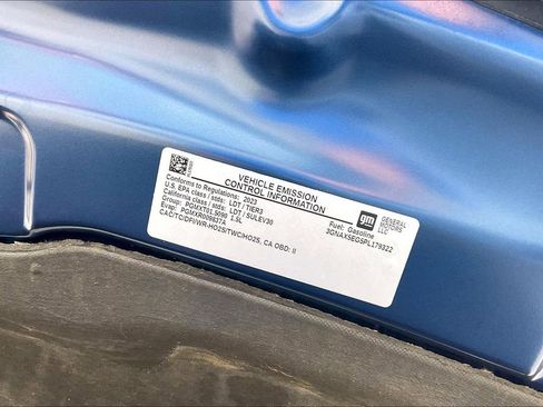 Used 2023 Chevrolet Equinox LS AWD/4WD image 30