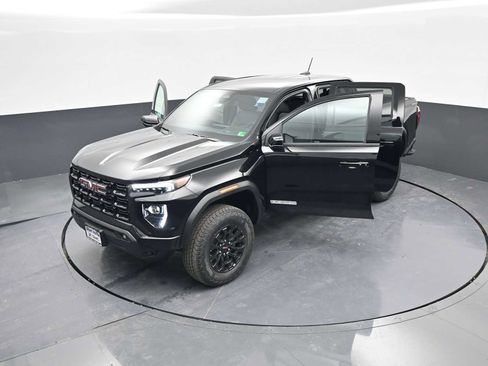 New 2026 GMC Canyon Elevation w/ Convenience Package image 41