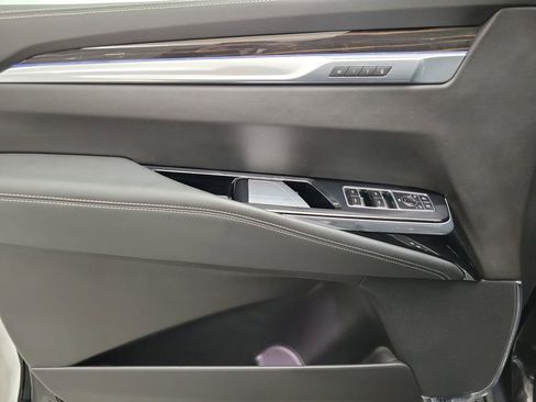 Certified 2025 Cadillac Escalade Premium Luxury w/ Touring Package image 21