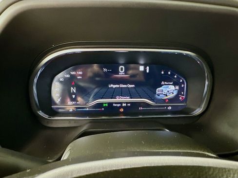 Used 2023 GMC Yukon SLT image 12