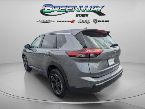 Used 2024 Nissan Rogue SV FWD image 5