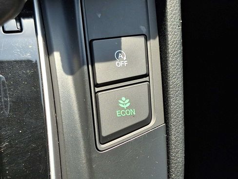 Used 2022 Honda CR-V Touring image 25