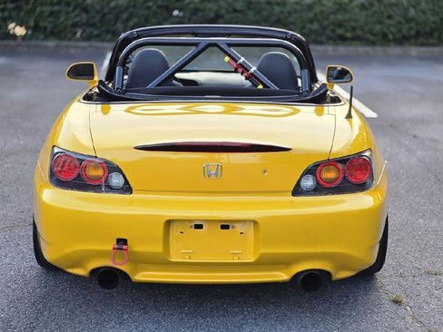 Used 2006 Honda S2000 image 9