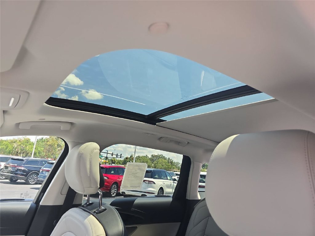 New 2026 Lincoln Nautilus Premier w/ Equipment Group 102A AWD/4WD image 24