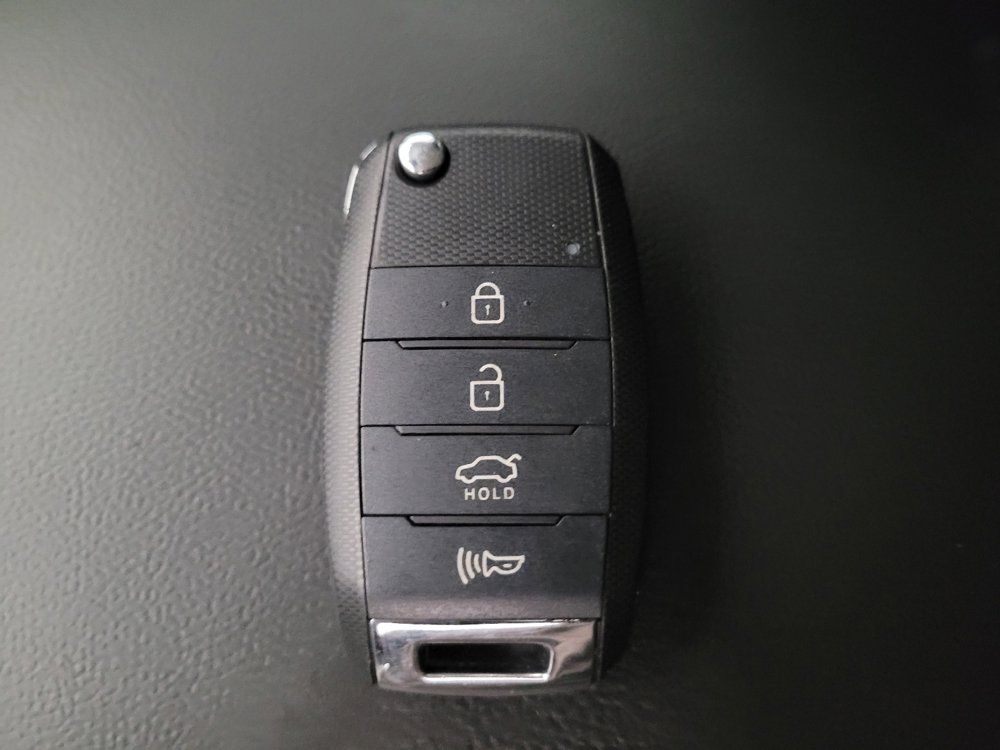 Used 2019 Kia Sorento FWD image 32
