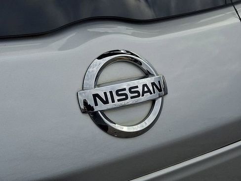 Used 2019 Nissan Kicks S image 30