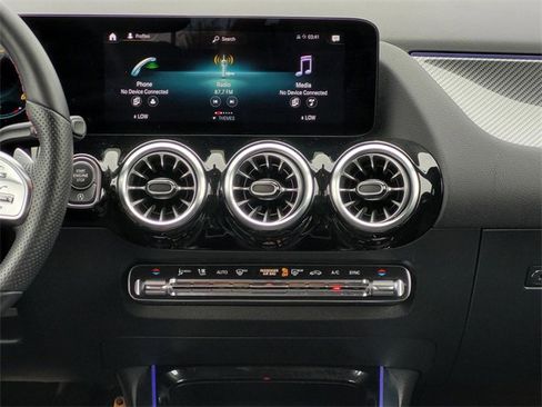 Certified 2023 Mercedes-Benz GLA 250 image 31