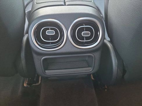 Used 2026 Mercedes-Benz GLC 300 4MATIC image 17