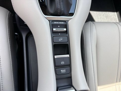 Certified 2026 Honda HR-V EX-L image 22