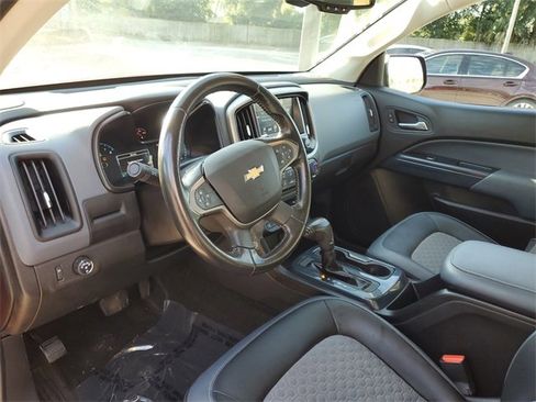 Used 2017 Chevrolet Colorado Z71 image 10