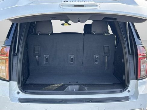 Used 2022 Chevrolet Tahoe LS RWD image 9