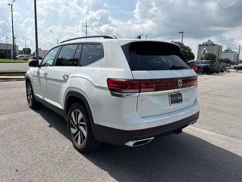 Used 2025 Volkswagen Atlas SE FWD image 5