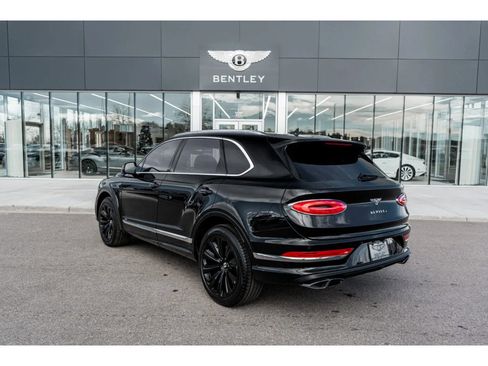 Used 2022 Bentley Bentayga image 8