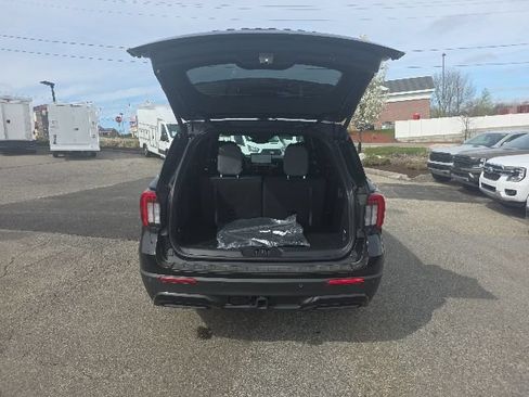 New 2026 Ford Explorer ST-Line w/ ST-Line Street Pack AWD/4WD image 6