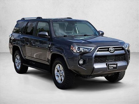 Used 2023 Toyota 4Runner SR5 AWD/4WD image 3