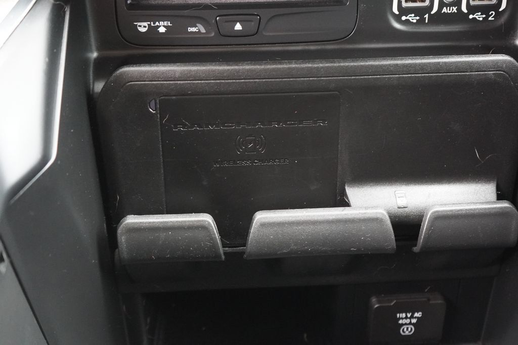 Used 2019 RAM 1500 Laramie AWD/4WD image 35