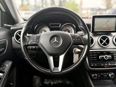 Used 2015 Mercedes-Benz GLA 250 4MATIC image 8