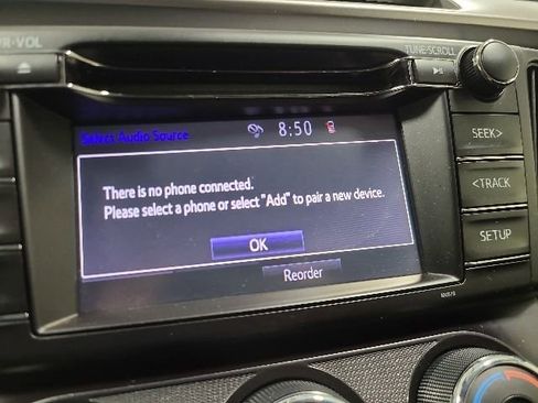 Used 2018 Toyota RAV4 LE w/ All Weather Liner Package FWD image 29