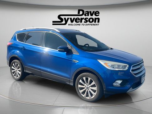 Used 2017 Ford Escape Titanium AWD/4WD image 3