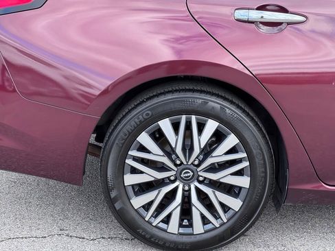 Used 2024 Nissan Altima 2.5 SV image 35