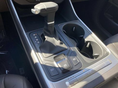 New 2026 Kia Carnival FWD image 21
