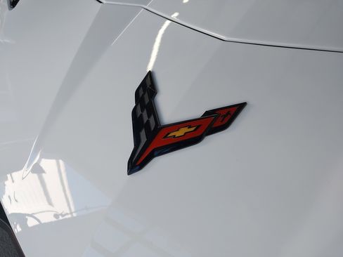 Used 2023 Chevrolet Corvette Stingray Coupe w/ 1LT image 30