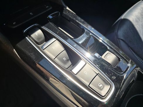 Used 2023 Chevrolet Bolt EUV Premier w/ Sun & Sound Package FWD image 32