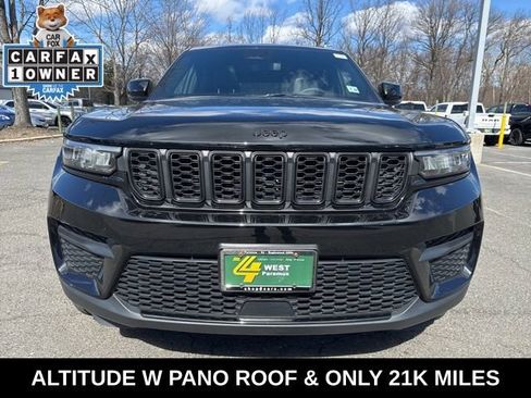 Used 2023 Jeep Grand Cherokee Altitude image 2