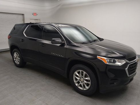 Used 2021 Chevrolet Traverse LS FWD image 11