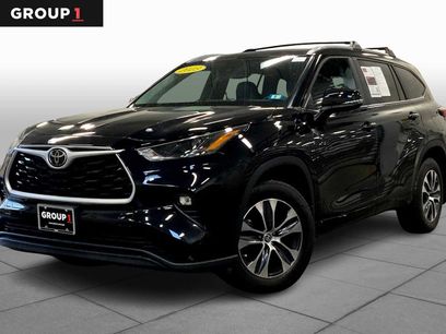 Used 2023 Toyota Highlander XLE