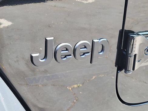 Used 2025 Jeep Wrangler Unlimited Sport AWD/4WD image 23