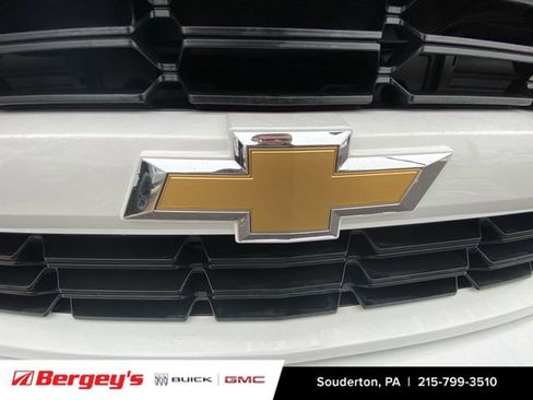 Used 2018 Chevrolet Silverado 1500 Custom image 33