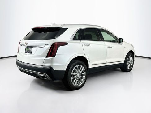 Used 2022 Cadillac XT5 Premium Luxury FWD image 9