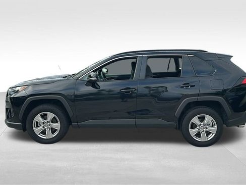 Used 2023 Toyota RAV4 XLE image 4