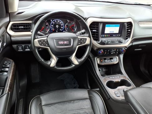 Used 2023 GMC Acadia Denali image 13