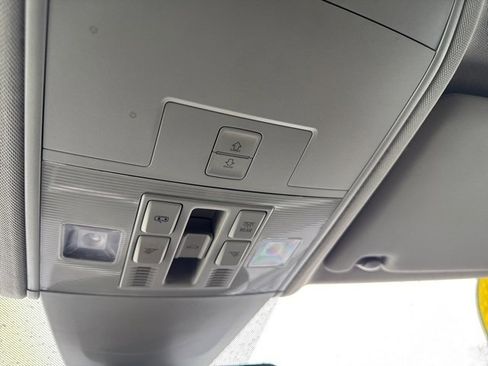 Used 2021 Volkswagen Atlas SEL Premium R-Line image 16