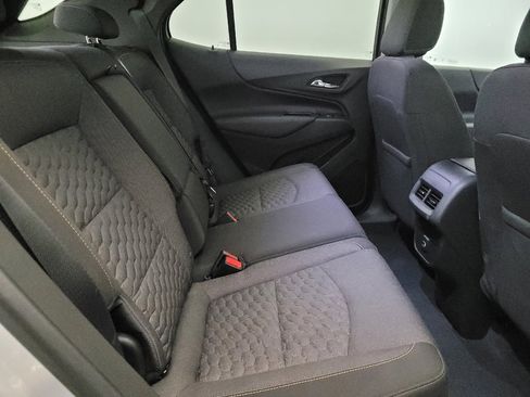 Used 2019 Chevrolet Equinox LT image 19